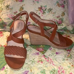 Me too Wedges BRAND NEW